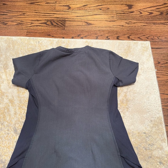 Med Couture Women's Scrub Set in Navy - Picture 8 of 8